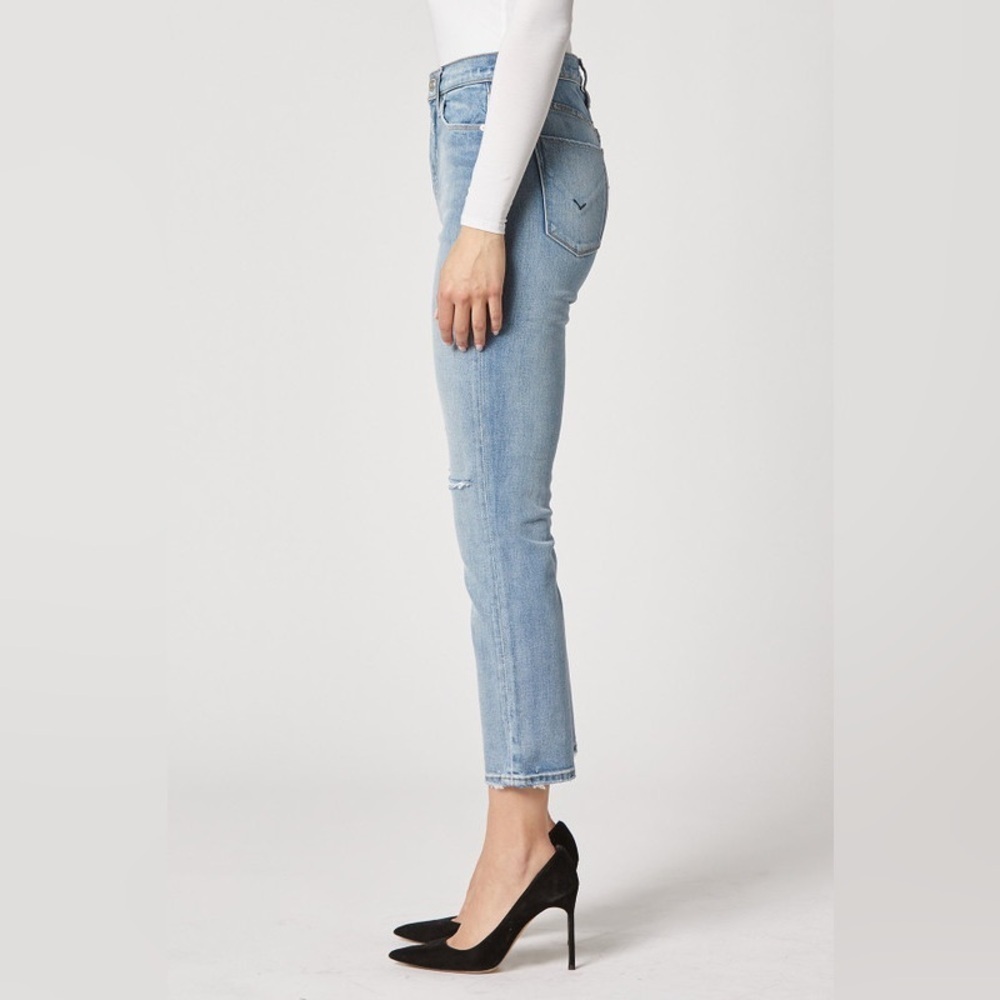 HUDSON HOLLY HIGH RISE STRAIGHT JEAN IN LIGHT WASH Size 26 - Picture 2 of 9